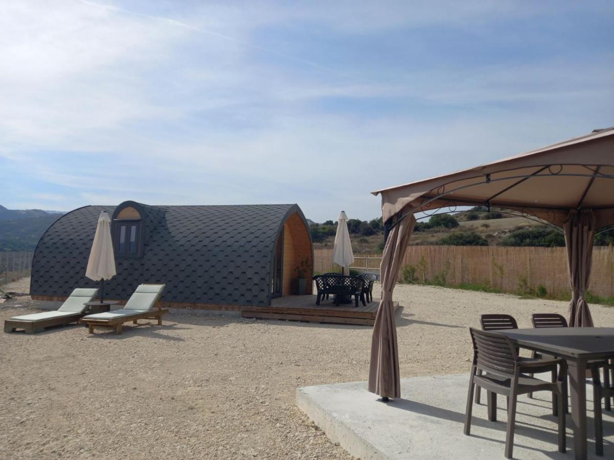 Hotel Glamping Pod à Prodromi Extérieur photo